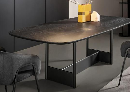 Стол обеденный модель Canvas от Bonaldo