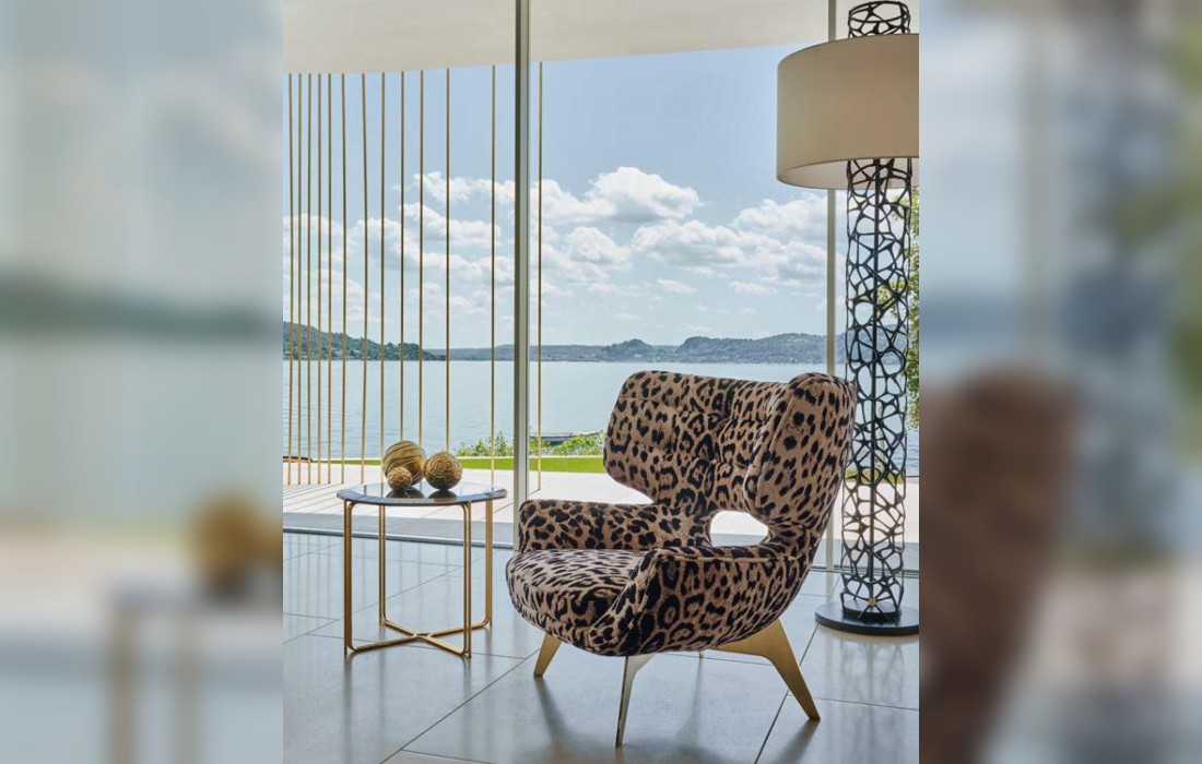 Кресло Maclaine от фабрики Roberto Cavalli Home
