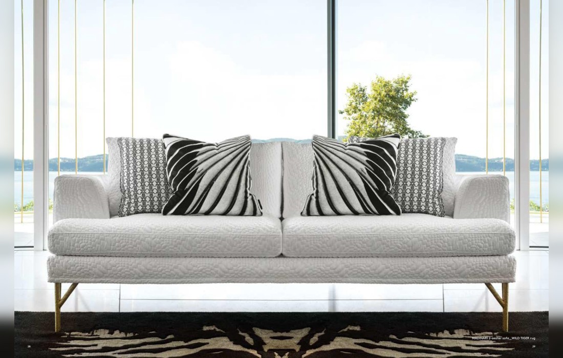 Диван на ножках Madinari от Roberto Cavalli Home
