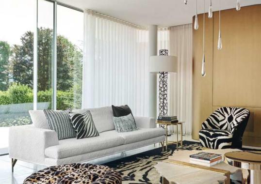 Диван на ножках Madinari от Roberto Cavalli Home