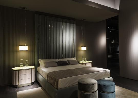 Кровать с высоким изголовьем Hollywood Plus DV Home