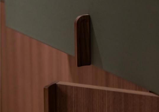 Столовая коллекция Dining Room Milano от Ulivi
