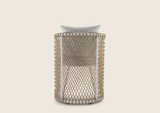 Стол модель Oasis от фабрики Flexform