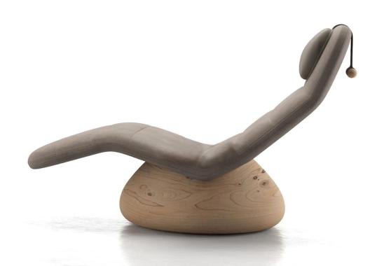 Шезлонг модель Totemica от фабрики Riva 1920