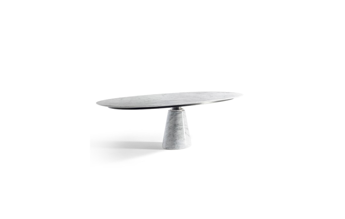 Обеденный стол модель Mesa Ellipse от Poltrona Frau | Vignelli