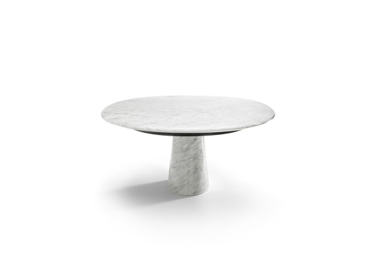 Обеденный стол модель Mesa Ellipse от Poltrona Frau | Vignelli
