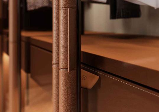 Гардеробная модель DressCove от фабрики Poltrona Frau