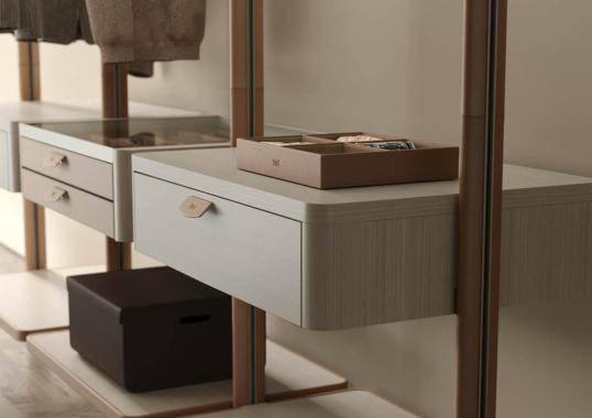 Гардеробная модель DressCove от фабрики Poltrona Frau
