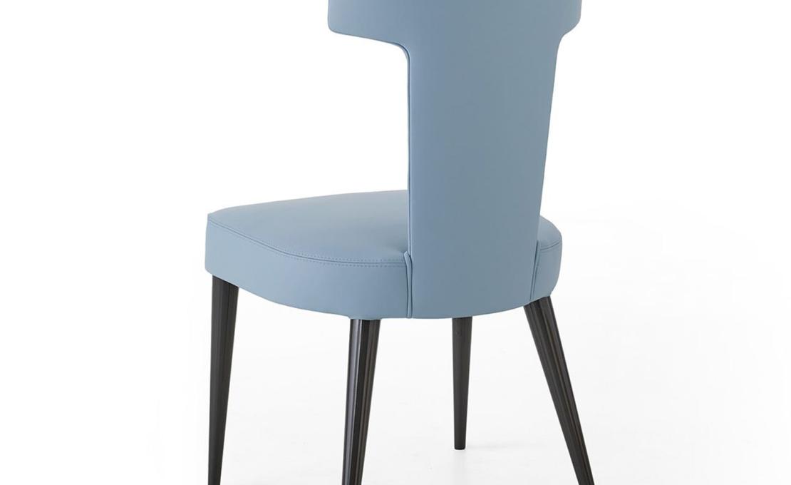 Стул от фабрики Franco Bianchini модель Navigli