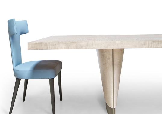 Стул от фабрики Franco Bianchini модель Navigli