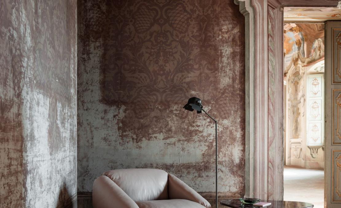 Кресло от фабрики Ghidini 1961 модель Flo Beige