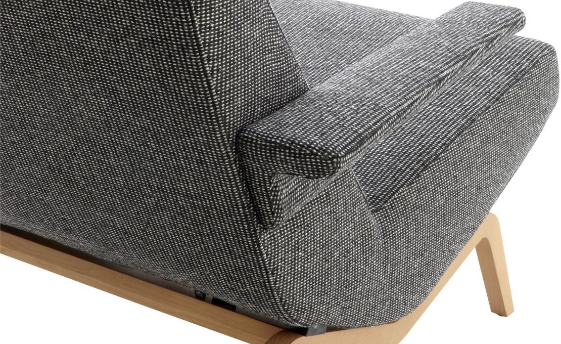 Кресло от фабрики Ligne Roset модель Archi Arm With