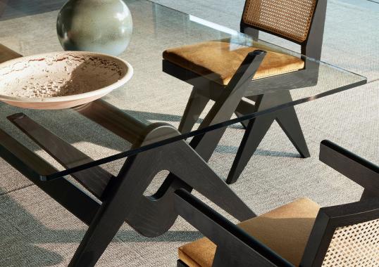 Стул от фабрики Cassina модель Capitol Complex Hommage à Pierre Jeanneret