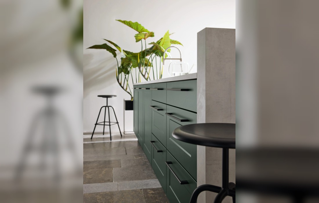 Кухня FRAME LACK/SOFT LACK BLACK GREEN от Nolte: стиль и современность