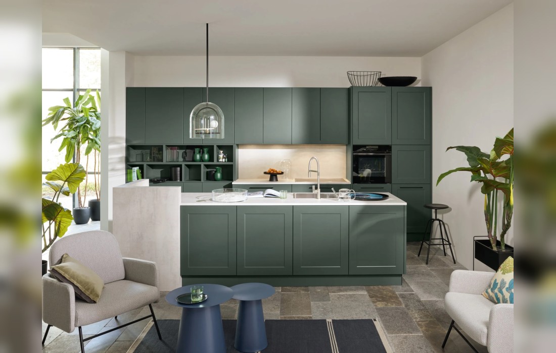 Кухня FRAME LACK/SOFT LACK BLACK GREEN от Nolte: стиль и современность