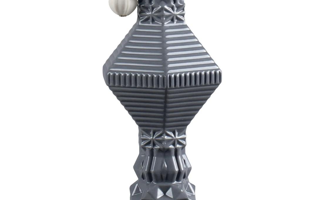 Настольная лампа коллекция Belle de Nuit от Lladro