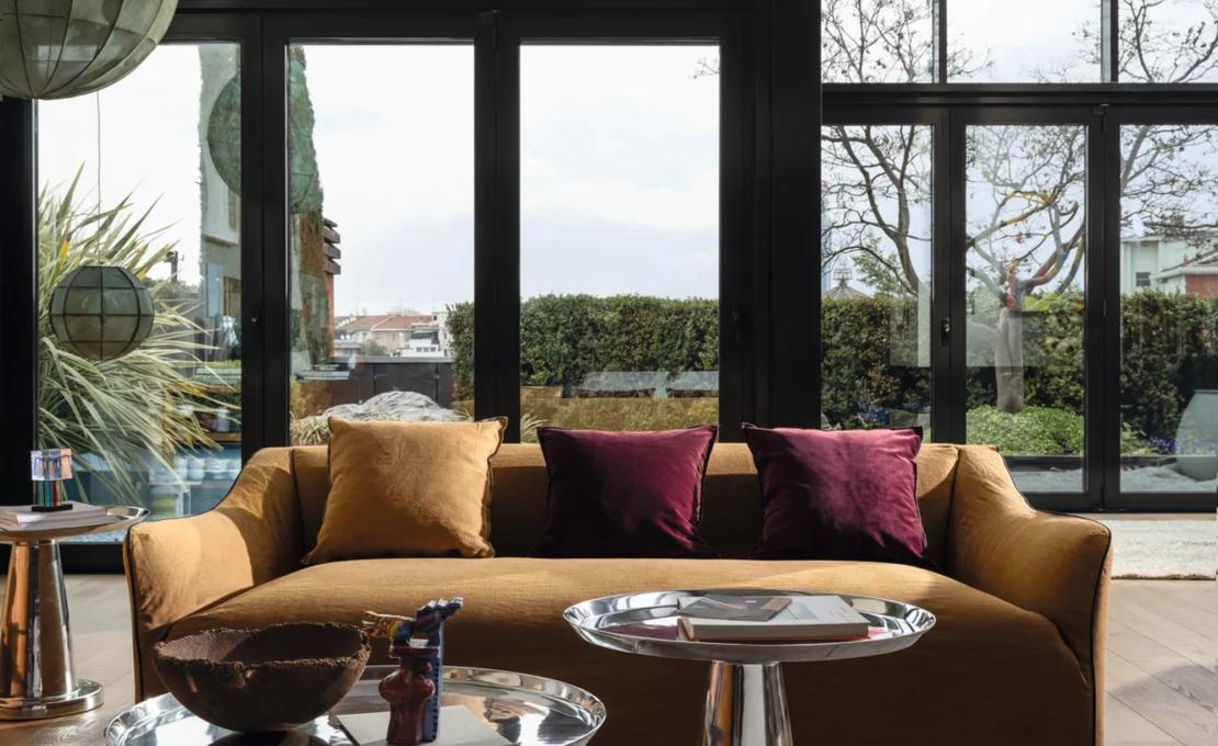 Двухместный диван Saia фабрики Gervasoni - дизайнер Давид Лопес Кинкокес