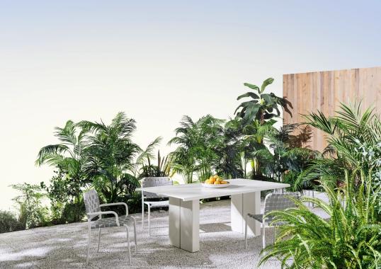 Стол Eidos фабрики Gervasoni, дизайн Габриэле и Оскара Буратти