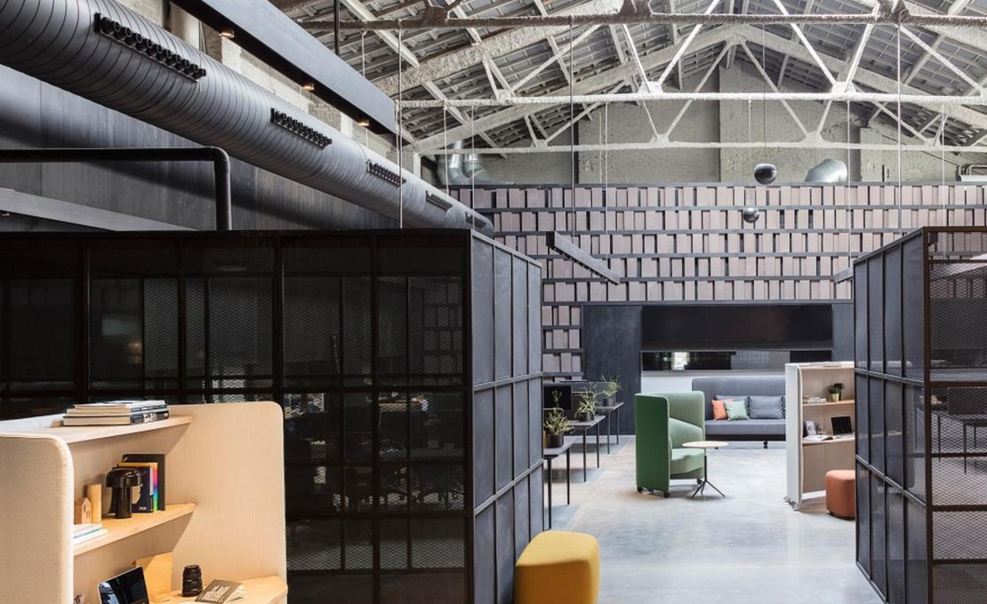 Офисный диван модель In Out от Andreu World