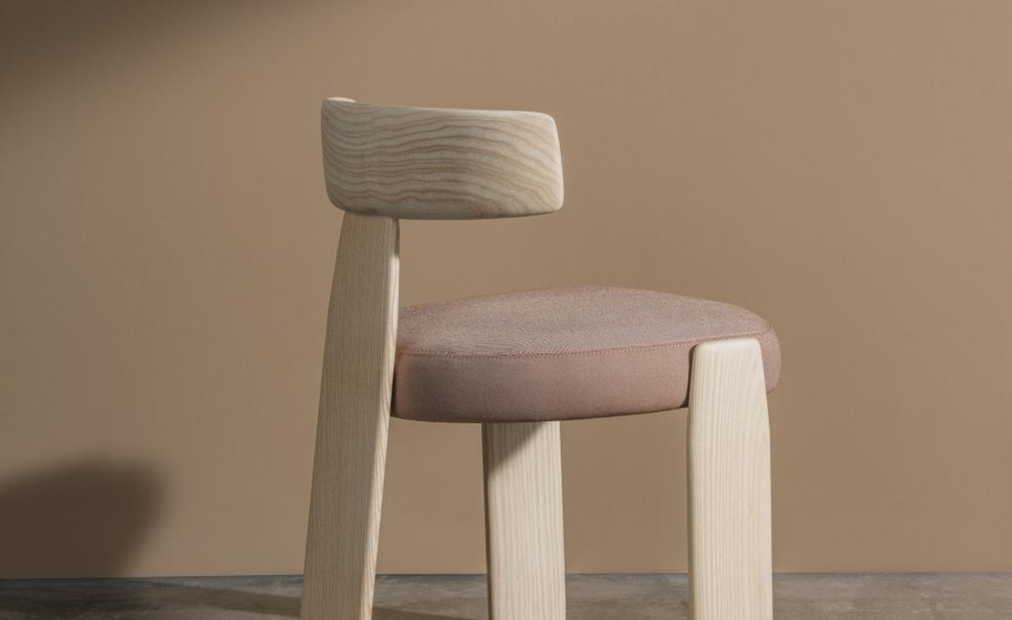 Стул модель Oru от фабрики Andreu World