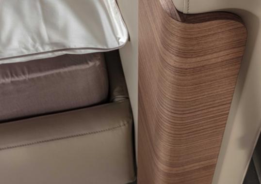 Кровать модель Monterosso от фабрики Meroni Colzani