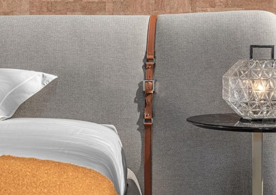 Кровать модель Anfiteatro от фабрики Meroni Colzani