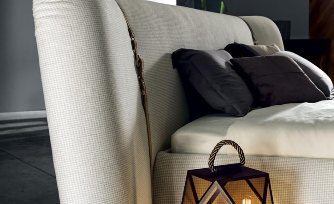 Кровать модель Anfiteatro от фабрики Meroni Colzani