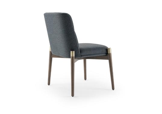 Стул модель Atelier от фабрики Turri