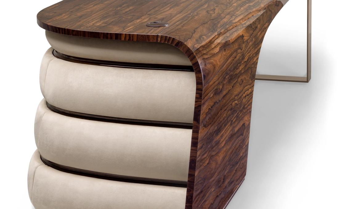 Письменный стол модель Arrakis от фабрики Ipe Cavalli Visionnaire