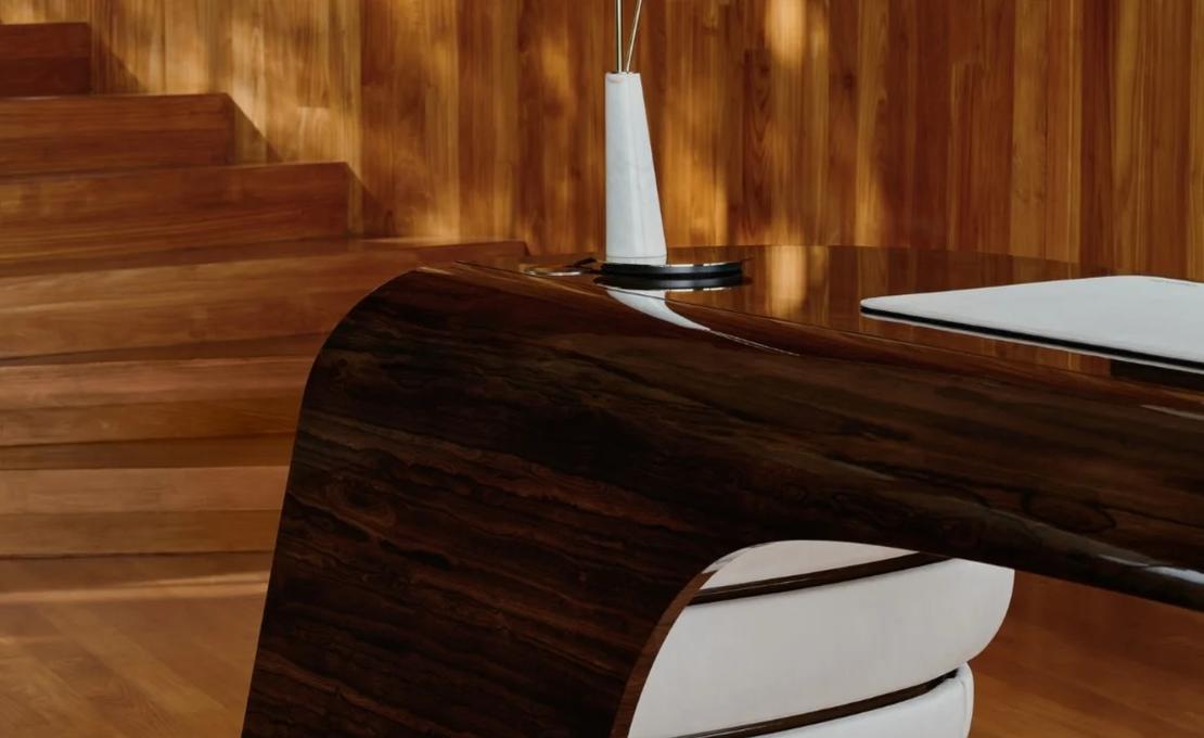 Письменный стол модель Arrakis от фабрики Ipe Cavalli Visionnaire