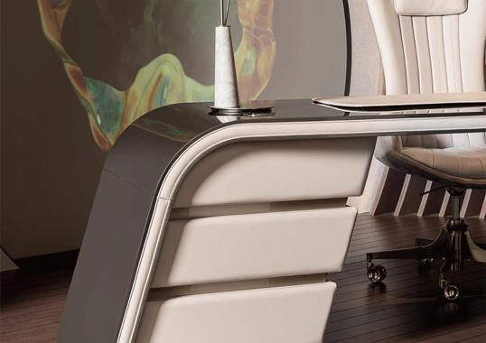 Письменный стол модель Ambassador от фабрики Ipe Cavalli Visionnaire