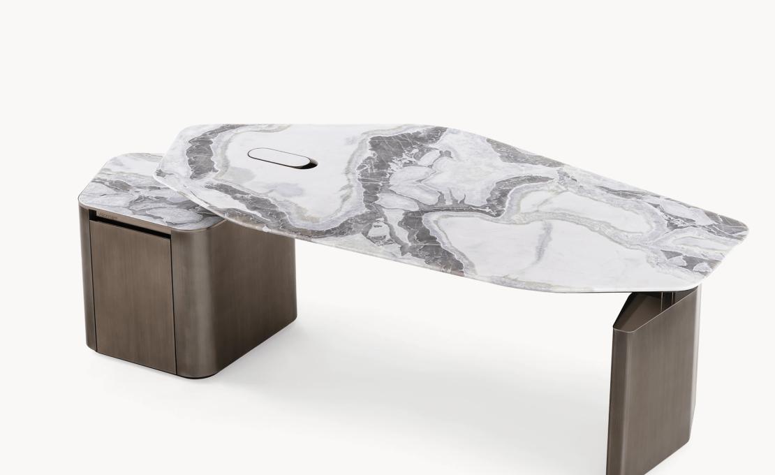 Письменный стол модель Ephir от фабрики Ipe Cavalli Visionnaire