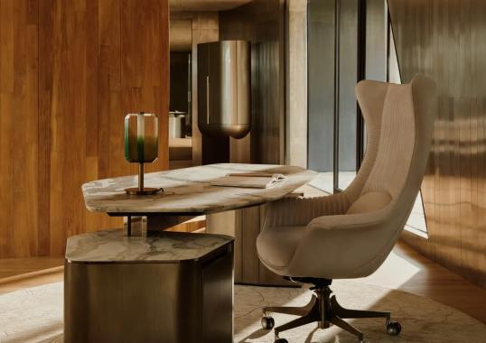 Письменный стол модель Ephir от фабрики Ipe Cavalli Visionnaire