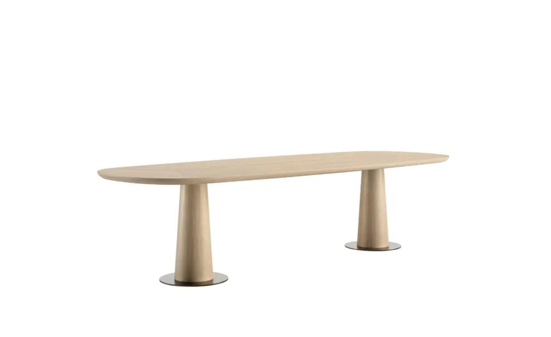 Обеденный стол модель Kalystrus от фабрики Maxalto