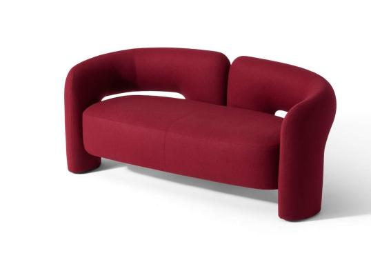 Диван Dudet фабрики Cassina — дизайн Патрисии Уркиолы