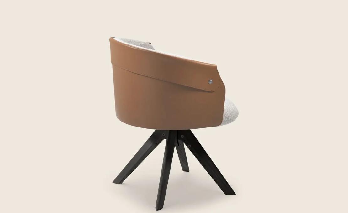 Стул‑кресло модель Ozzy от фабрики Flexform