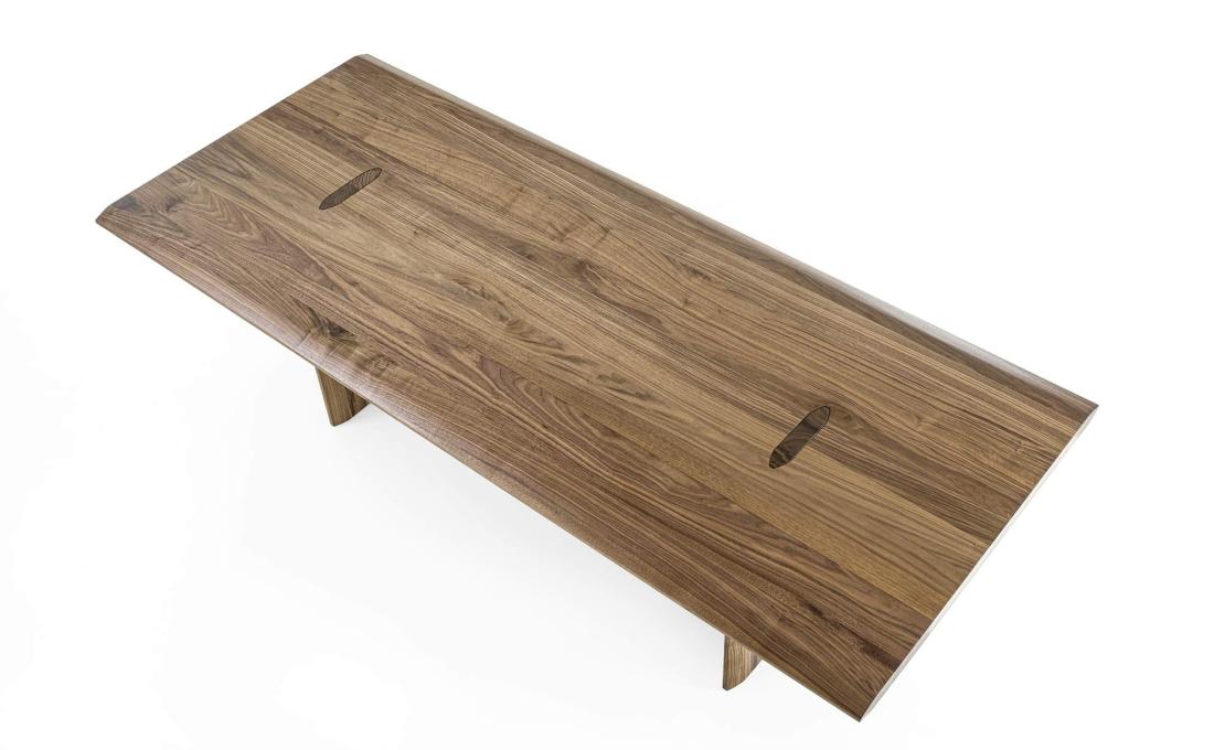 Стол обеденный модель INCASTRO от Riva 1920 — дизайн Authentic Design