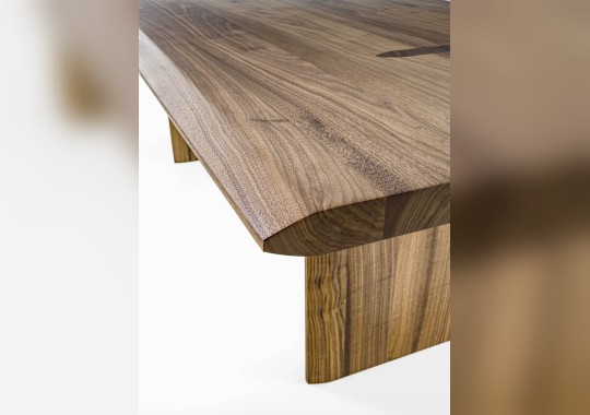 Стол обеденный модель INCASTRO от Riva 1920 — дизайн Authentic Design