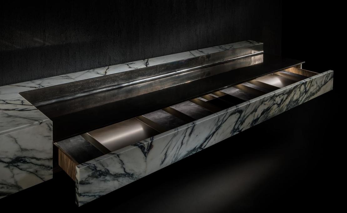 Комод модель Dogma фабрики Henge