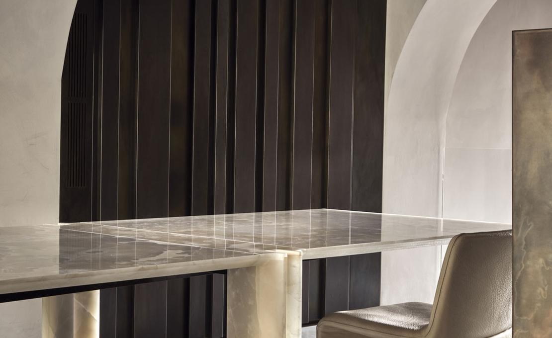 Стул модель Audace фабрики Henge