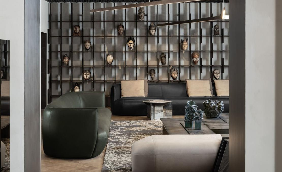 Журнальный стол модель Muse Tall от фабрики Henge