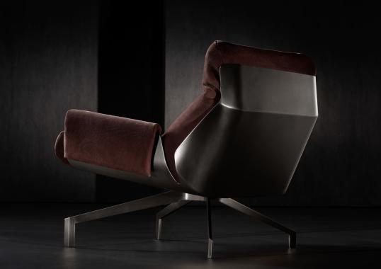 Кресло модель Club 57 фабрики Henge