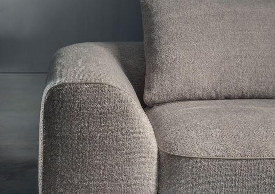 Диван модель Arnold фабрики Longhi