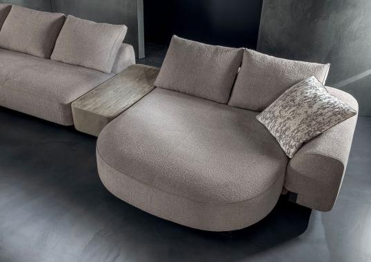 Диван модель Arnold фабрики Longhi
