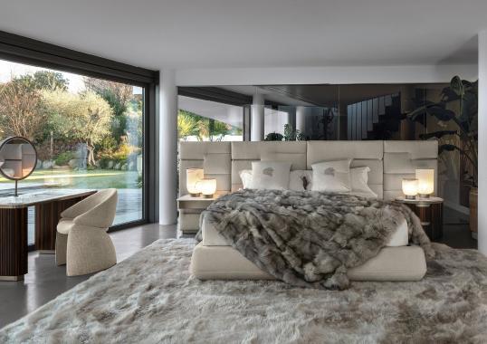 Кровать модель Luxor фабрики Giorgio Collection