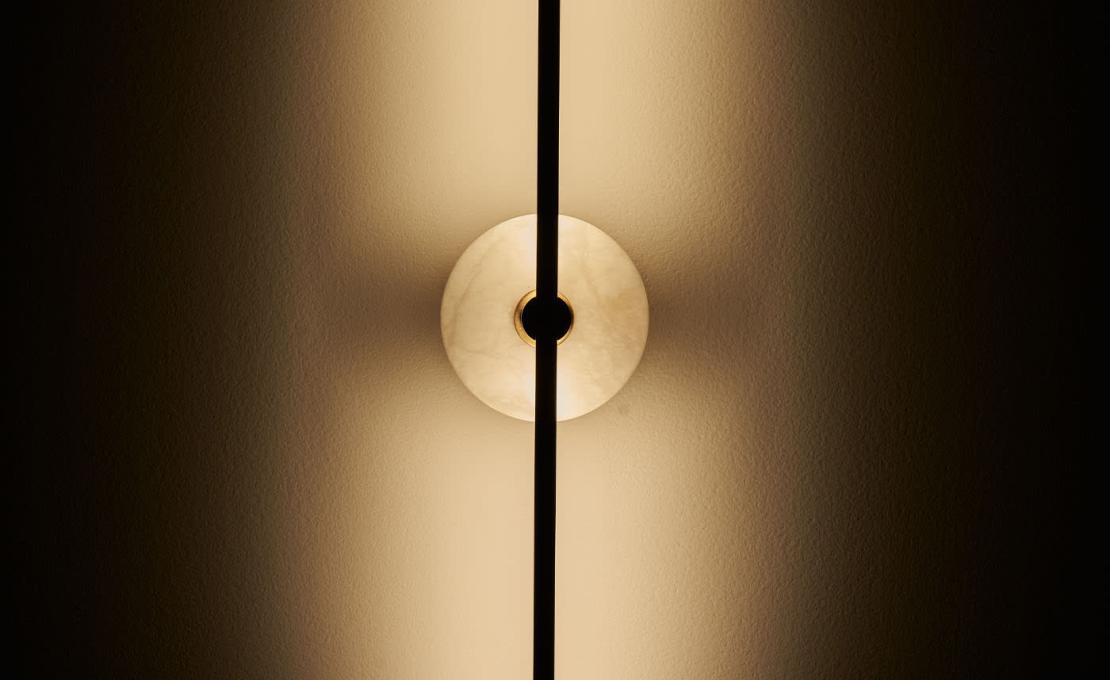 Настенный светильник от фабрики Matlight Milano модель Essential Stick