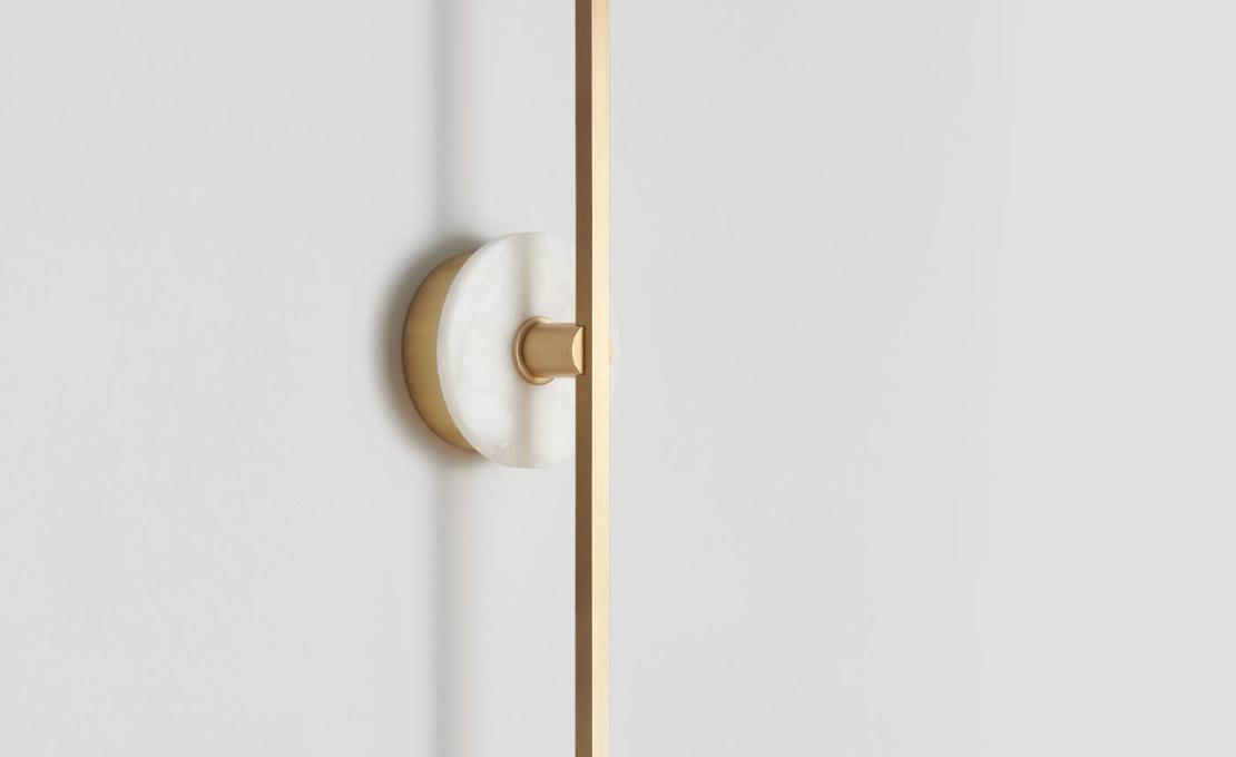 Настенный светильник от фабрики Matlight Milano модель Essential Stick