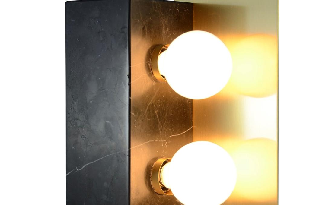 Настольная лампа от фабрики Matlight Milano модель Cubus