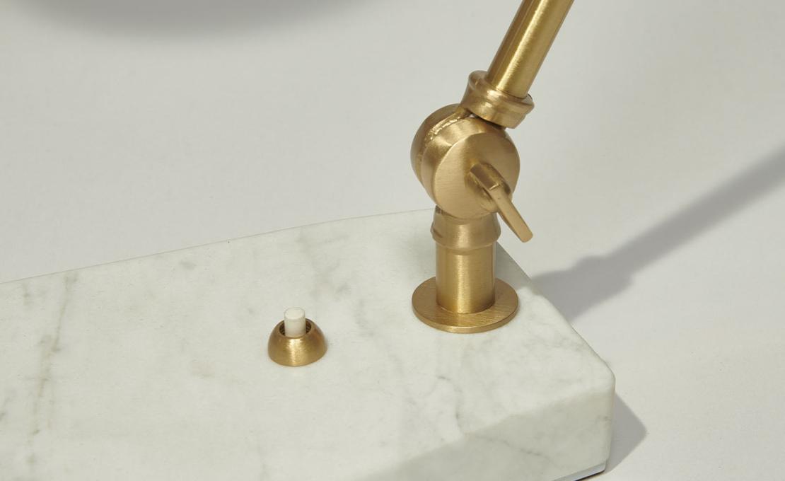 Настольная лампа от фабрики Matlight Milano модель Flamingo