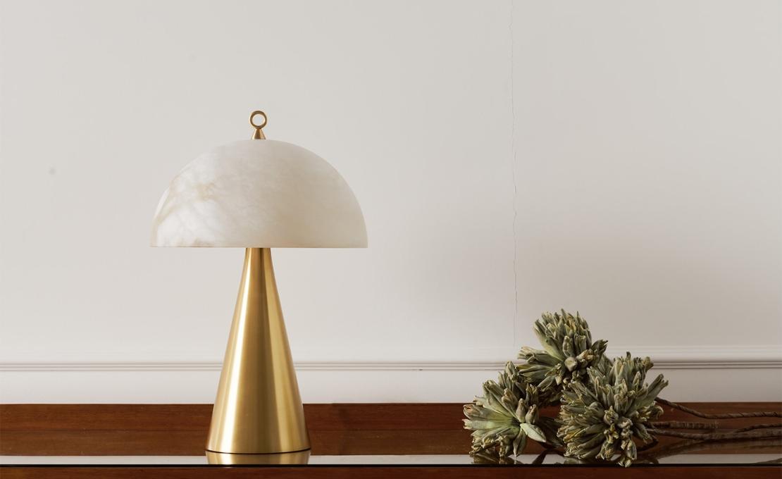 Настольная лампа от фабрики Matlight Milano модель Fungotto